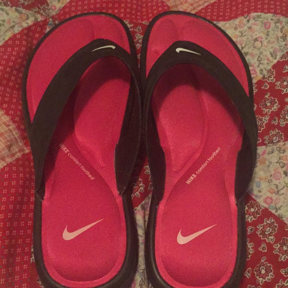 Nike memory foam flip flop excellent condition 7